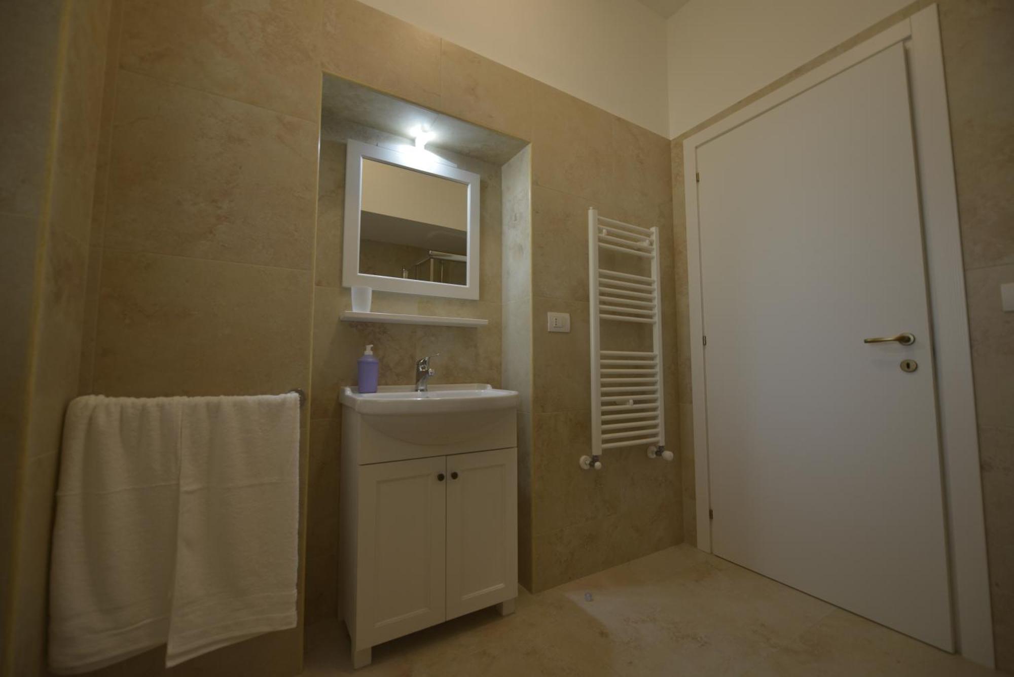ساليس سالينتينو B&B Dei Ciclopi المظهر الخارجي الصورة
